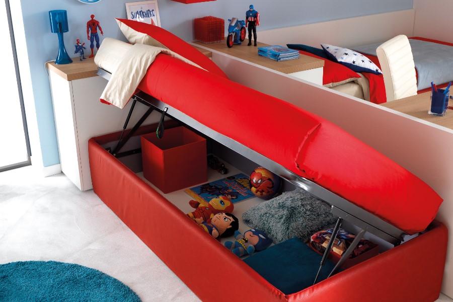 Cameretta con due letti a terra: letto contenitore Moretti Compact