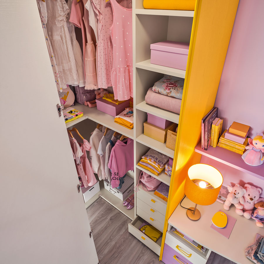 come-organizzare-cabina-armadio-bambina-moretti-compact-kc323